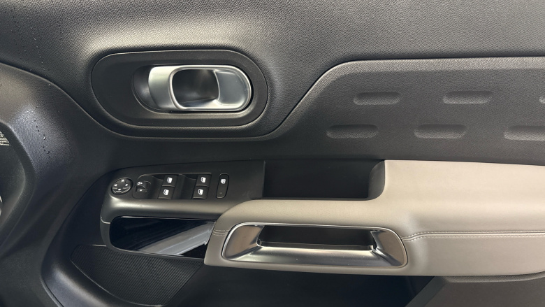 Citroen C5 Aircross 1.2 PureTech 130 Shine 5dr Petrol Hatchback